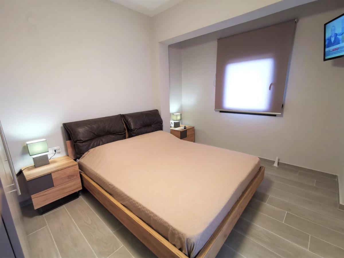Nikiti Modern Villa Bagian luar foto