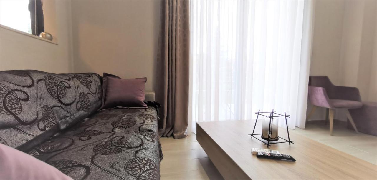 Nikiti Modern Villa Bagian luar foto