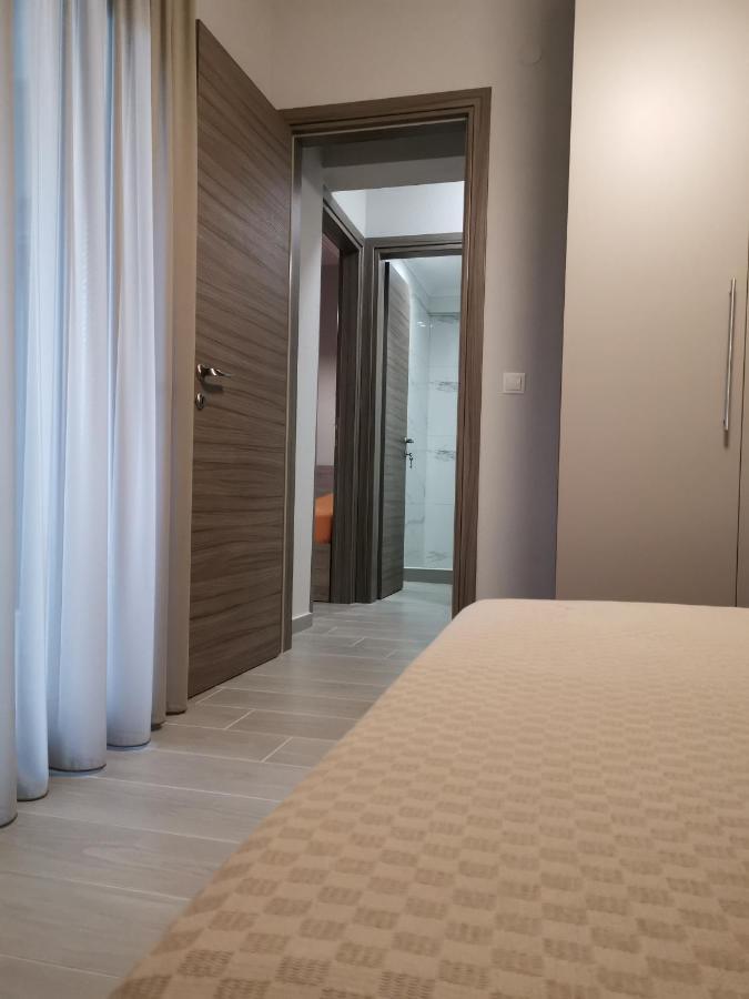 Nikiti Modern Villa Bagian luar foto